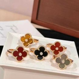 Designer VAN High Version Four Leaf Grass Red and Black Agate Ring for Women Plated with 18K Rose Gold Full Diamond Natural White Fritillaria