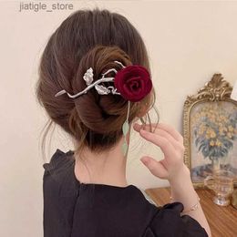 Hair Clips Retro Red Rose Hairpin Back of The Head One Word Hairpin Korean Shark Clip Ladies Travel Wedding Accessories Hairpin Headwear Y240329