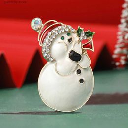Pins Brooches Dmari Women Brooch Enamel Snowman Lapel Pin Gift For New Year Family Party Accessories Y240329