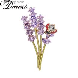 Pins Brooches Dmari Women Brooch Cute Enamel Pin Lavender And Ladybird Brooch Romantic Accessories Jewelry For Clothing Y240329