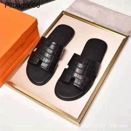 Мужские тапочки Дизайнерские сандалии H-образные мужские шлепанцы с плоской подошвой Пляжная обувь с логотипом