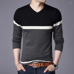 Men's Sweaters Casual Sweater V-Neck Striped Slim Fit Knittwear 2024 Autumn Mens Pullovers Pullover Men Pull Homme M-4XL Z63