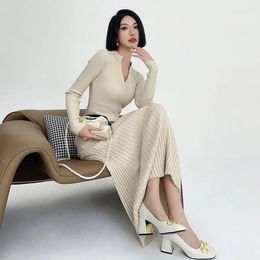 Casual Dresses Elegant Women V Neck Knitted Office Long Dress 2024 Autumn Winter Solid Pit Strip High Stretch Bodycon Sweater Vestidos Robe
