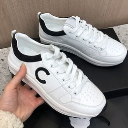 Casual Sneakers Designer Classi White Shoes Sneaker Trainer Shoes Low Calfskin Leather Letter White Black Overlays Platform Outdoor Casual Leather Sneaker Shoes