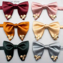 Bow Ties New pure color high-quality polyester yarn-dyed large bow tie mens and womens casual fashion metal-inlaid bow tie Y240329