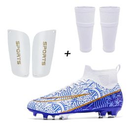 Three Piece Set Mens Soccer Shoes FGTF Leg Guards Socks AntiSkid Training Football Boots Kids Sneakers 240323