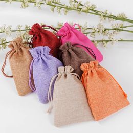 50PcsLot Natural Jute Drawstring Burlap Bags Wedding Favours Party Christmas Gift Jewellery Hessian Sack Pouches Packing 240328