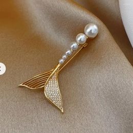 Brooches Luxury Pearl Rhinestone Fish Tail Brooch For Women Suit Ceremonial Dress Metal Lapel Pins Party Jewellery Accessories Gift