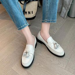 Casual Shoes Fashion Girls Flats Round Head Tassels Loafers Solid Colour Cover Heel Women Summer Leather Zapatos Mujer