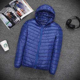 Mens Down Parkas Light weight Water-Resistant Puffer Jacket Short Down Ultra-thin European And American Sports Men
