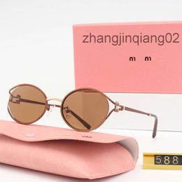 Designer Mui Mui Sunglasses Cycle Luxury Sunglass Mens Womans Baseball Driving Travel Festival Fashion Sports Golden Tea Polarize Sun Glasses