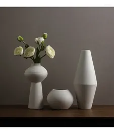 Vases BHM-Manufacture Modern Nordic White Ceramic Vase Luxury Porcelain Tableware Unique Sets For Handmade