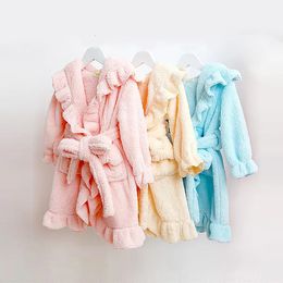 Toddler Baby Boys Girls Flannel Stringy Selvedge Bathrobe Children Sleepwear Hooded Bath Robes Night-robe Pajamas.Kids Clothes 240322