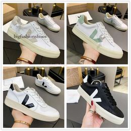 2024 Vja French Brazil Green Low-carbon Life V Organic Cotton Flats Platform Sneakers Women Casual Classic White Designer Shoes Mens Loafers 17