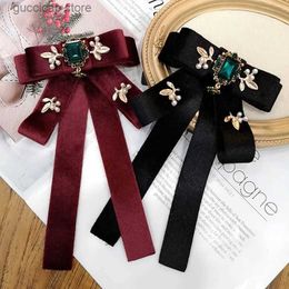 Bow Ties Vintage Luxury Rhinestone Velvet Fabric Bow Tie Professional Shirt Elegant Temperament Fashion Bow Tie Formal Suit Accessories Y240329