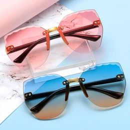 Sunglasses 2024 Bue Gradient Kids Wave Rimless Square Sun Glasses For Boys Girls Outdoor Sports UV400 Eyewear
