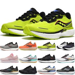 designer shoes Saucony Triumph 19 Wide Running Shoes for Womens Black Bule Volt White Orange Rose Pink Mens Sports Sneakers Trainers
