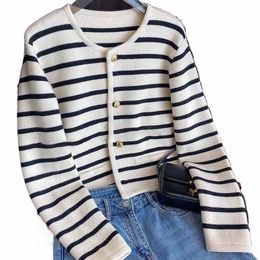 spring and autumn new black and white striped cardigan sweater women small fragrance sweater single breasted casual blouse. x1hA#