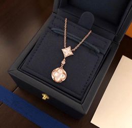 The latest classic made women's necklaces, earrings, earrings with gold agate natural white mother shell circular pendant, 18k gold, same style, one-to-one quality