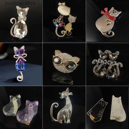 Pins Brooches Cartoon Animal Brooch For Girls Cute Cat Pin Brooch Unisex Christmas Gift Jewellery Anime Brooch Y240329