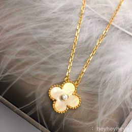 Designer Brand High version Van Clover Necklace Womens Glod Thick Plated 18k Rose Gold Small Beimu Jade Marrow