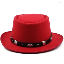 Berets Women's Hat Fedoras Men's Autumn Winter Felt Wide Panama Headgear Designer Fashion Black Chapel Beach Brim Red Ladies