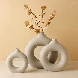 Vases BHM-Manufacture Modern Nordic Wabi-Sabi Style Hollow Donut Vase White For Decor Ceramic Flowers Gift
