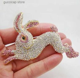 Pins Brooches Luxury White Pink Rhinestone Inlay Rabbit Brooch for Women Fashion Animal Shape Female Brooches Party Evening Dress Jewellery Y240329