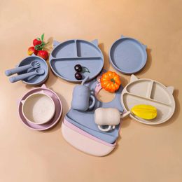 Cups Dishes Utensils 7Pcs/set Baby Silicone Plate Spoon Set Baby Feeding Silicone Bowl Baby Dishes BPA Free Silicone Portable Tableware for Children 240329