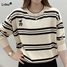 Women's T Shirts Spring Clothing Round Neck Jacquard Weave Pullover Tops Fashion Striped Embroidery Long Sleeve Loose Fitting T-Shirt