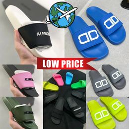 Fashions Designer Slides Mens shoes Womens shoes Slippers Multiple styles available luxury summer sandals beach sneakers Size 36-45
