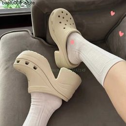 Sandals Platform chubby hole slider round toes solid white black womens slider daily shoes innovative design breathable and soft new sole Q240330