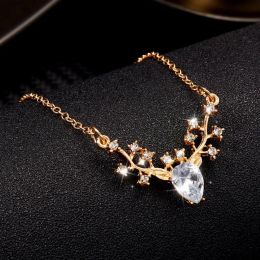Chains Exquisite Shiny Crystal Zircon Elk Pendant Necklace For Women Luxury Golden Colour Chain Girls Romantic Valentines Gift Drop Del Otozn
