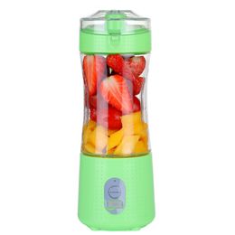 Electric juicer Portable mini juicer cup USB blender Wholesale juice machine