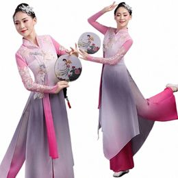 classical dance performance , elegant Chinese fan dance set, modern ethnic performance for women K9u4#
