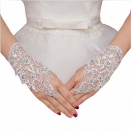 2020 Hot Sale Bridal gloves Fingerl Length Lace Appliques White Bridal Wedding Gloves Fast Ship luva de noiva V40e#