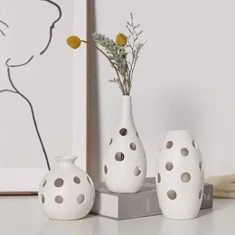 Vases Ceramic Mini Bud Hollow Vase White Black Modern Decorative Flower Arrangement Living Room Tabletop Kitchen Decoration Interior