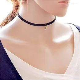 Pendants Jewery Velvet Choker Necklace Metal Triangle Leather Collar Gold Chain Bar Women Femme Chocker Jewellery Punk