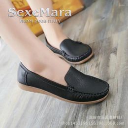 Walking Shoes Women's Breathable Super Light Charm Leather Women Summer Slip-on Soft Loafers Zapatos Mujer Flat