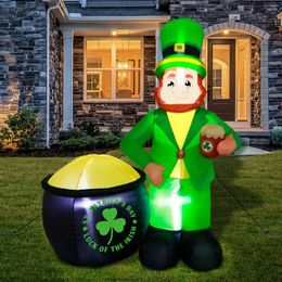 Party Decoration Ourwarm 6FT St Patricks Day Outdoor Inflatables With Gold Pot Holding Beer Hand Buildin LED Light For Lawn Yard Decor