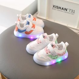 Tenis barn ledde sko pojkar flickor tände sneakers glödande sko för barn mjuk solerad andningsbar spädbarn barnbarn baby skor