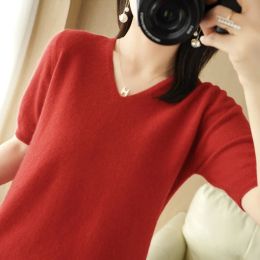 Kobiety swetry wiosna lato krótkie rękawy w dekolcie w szyku w dno swobodna koszula cienka dzianina 2023 Pullovers koreańskie skoczki dzianinowe bluzki