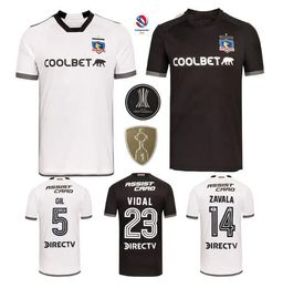 24 Colo Colo Mens Soccer Jerseys 24 25 VIDAL BOLADOS PARRA D. PIZARRO PAVEZ PALACIOS FUENTES GIL WIEMBERG ZAVALA BENEGAS FALCON Home Away Football Shirts