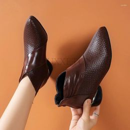 Boots 2024 Spring Women's Leather British Female Pointed Toe Middle Heel Ladies Dress Shoes Vintage Womans Ankle Boot