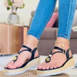 Dress Shoes 2024 Summer Fashion All-match Women's Wedge Clip-on Sandals Casual Wear Thick Bottom Flip Flops