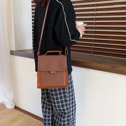 Drawstring Casual Retro Bag Women's 2024 Autumn And Winter Hong Kong Style Fashion Shoulder Messenger