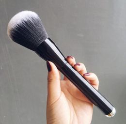 High Quality Soft Powder Brushes Makeup Brushes Blush Golden Big Size Foundation Comestic Tools DHL 8766926