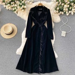 Urban Sexy Dresses Autumn Winter Women Black Velvet Dress Vintage Bling Tassel Notched Collar Suit Coat Trench Party Maxi Elegant Vestidos yq240330