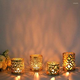 Candle Holders Hollow Iron Candlestick Retro Gold Colour Geometric Wedding Party Scented Cup Ornaments Home Decorations