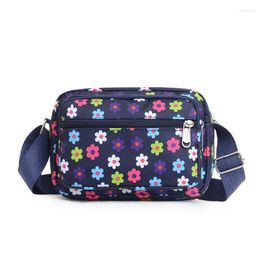 Shoulder Bags 2024 Nylon Fabric Leisure Diagonal Women's Bag Middle-aged Mommy Mobile Phone Outdoor Crossbody
